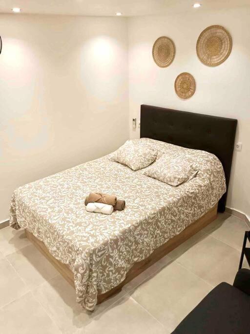 הוספיטלט דה יוברגאט Estudios Hl Frente Al Metro Barcelona-Aeropuerto מראה חיצוני תמונה