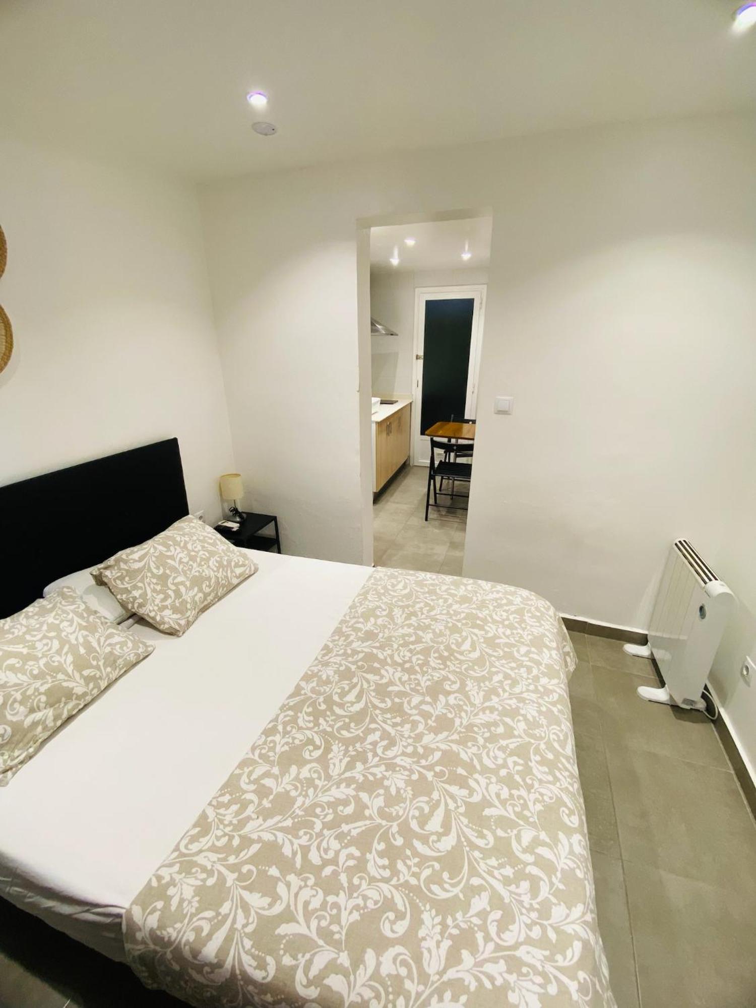 הוספיטלט דה יוברגאט Estudios Hl Frente Al Metro Barcelona-Aeropuerto מראה חיצוני תמונה