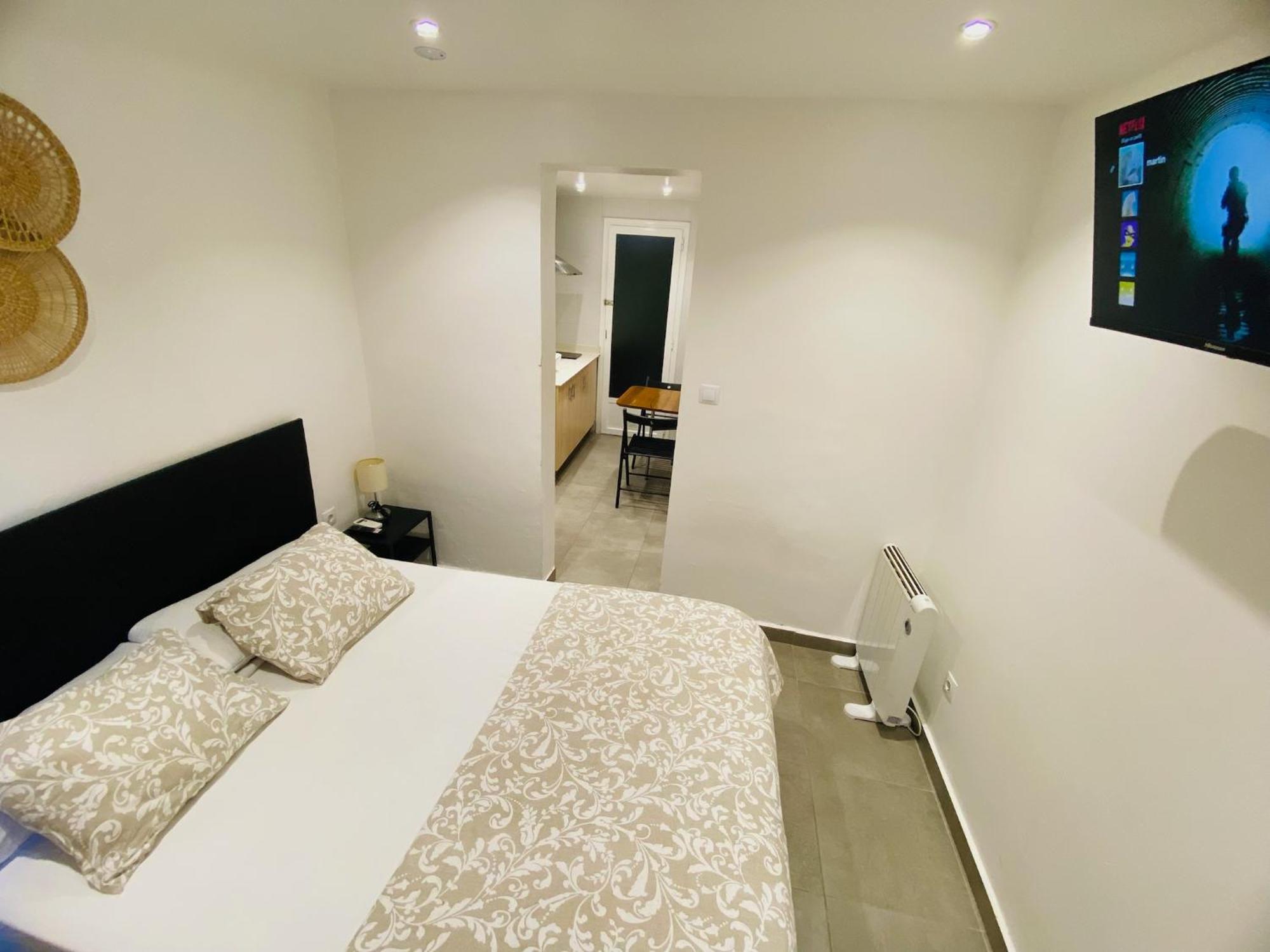הוספיטלט דה יוברגאט Estudios Hl Frente Al Metro Barcelona-Aeropuerto מראה חיצוני תמונה